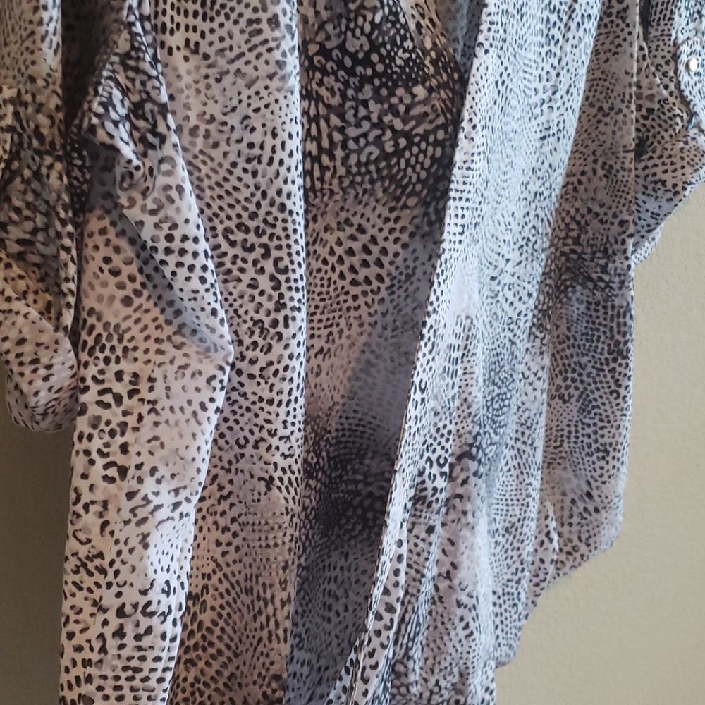 Top - Picture 6 of 6